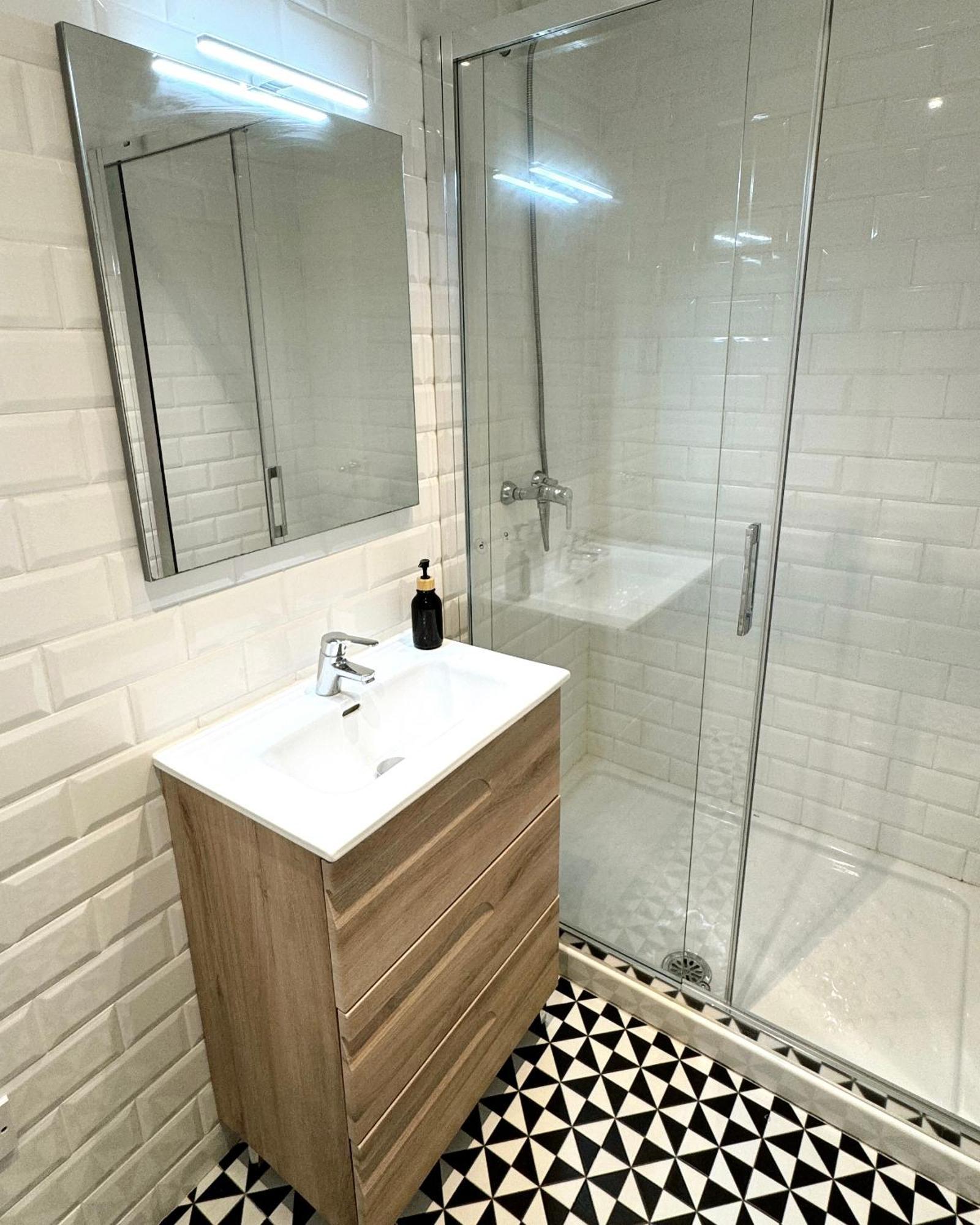 גיברלטר Delightful City Centre Studio Clarendon Apartment - Grand Central House מראה חיצוני תמונה
